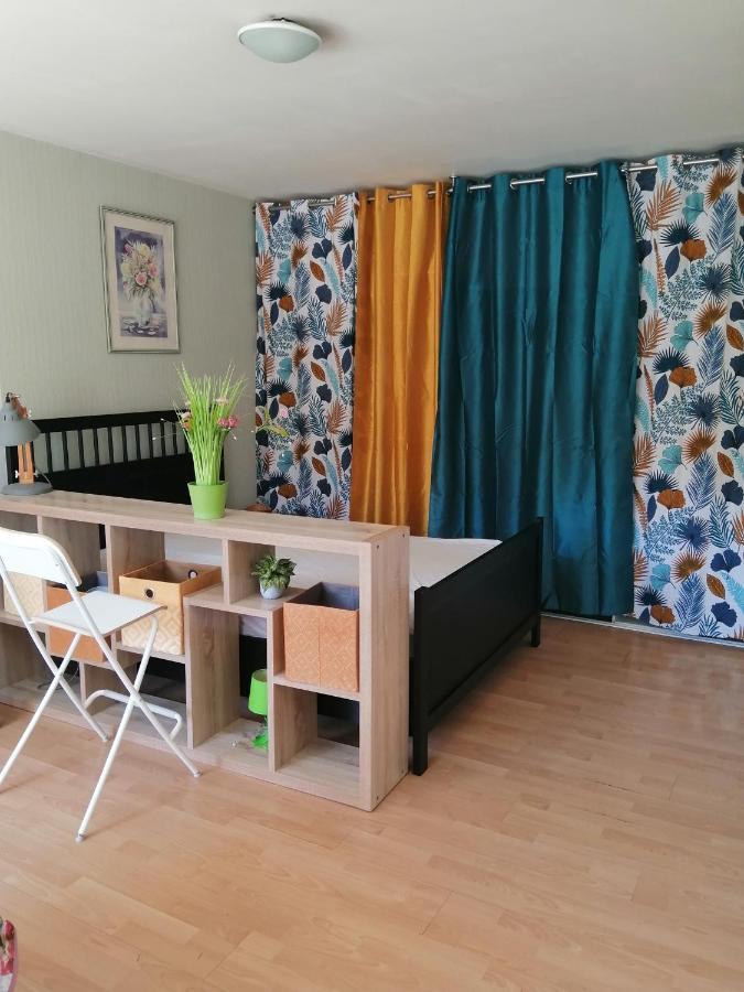Kievaille Apartment Plaisir Ngoại thất bức ảnh