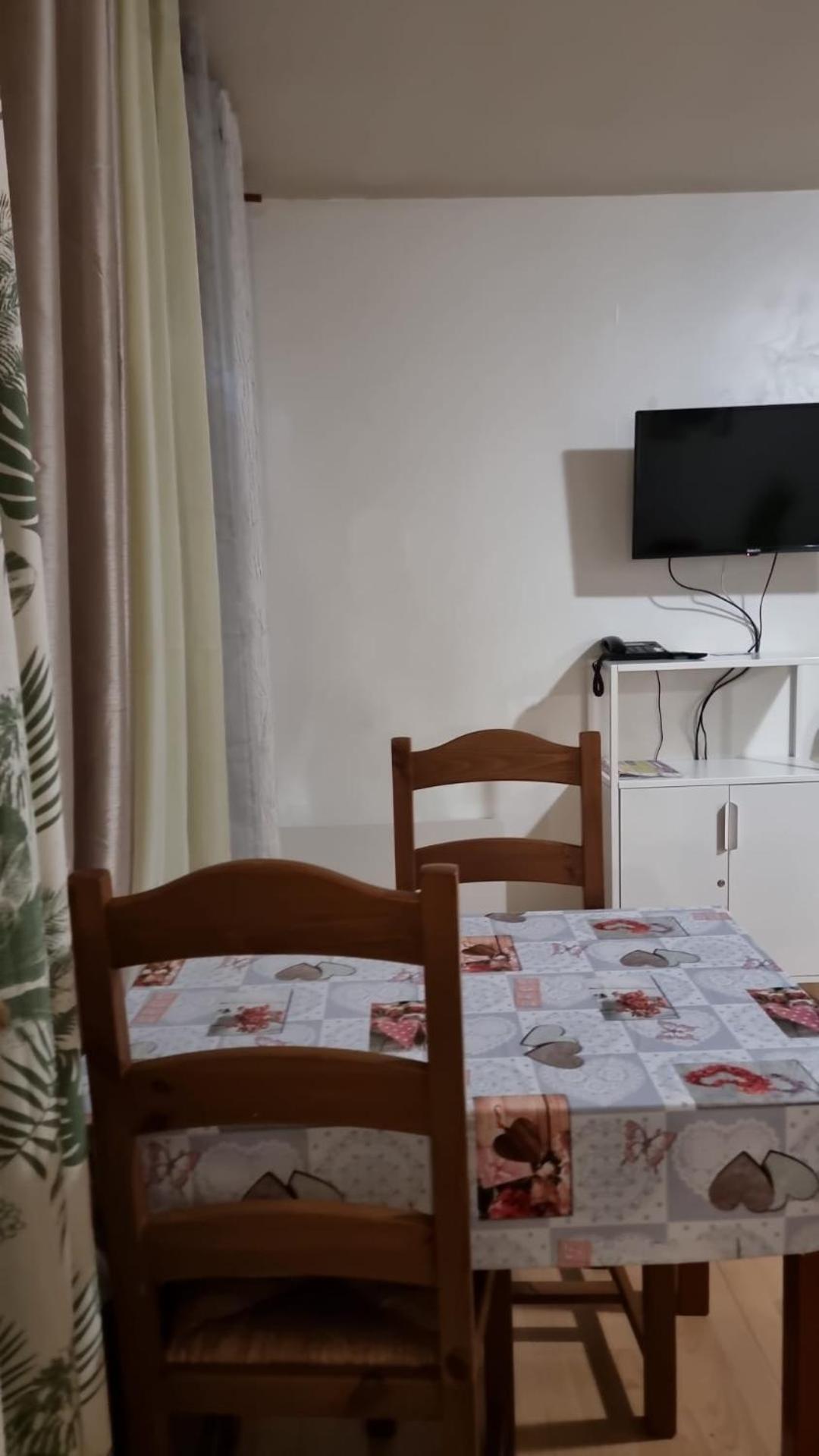 Kievaille Apartment Plaisir Ngoại thất bức ảnh